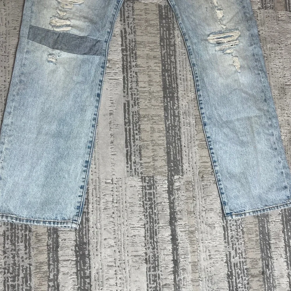 Levi's 501 Jeans‎ Mens W34 L32 Light Wash Distressed Patch Ripped Straight Denim
